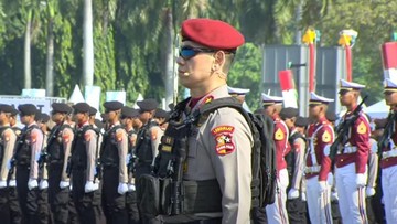 Profesor Jadi Komandan Upacara Bhayangkara, Dipuji Prabowo
