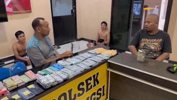 Toko Obat Ilegal di Bekas Pabrik Bekasi Dibongkar